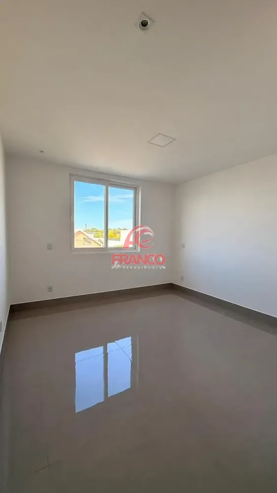 Casa, 4 quartos, 270 m² - Foto 9