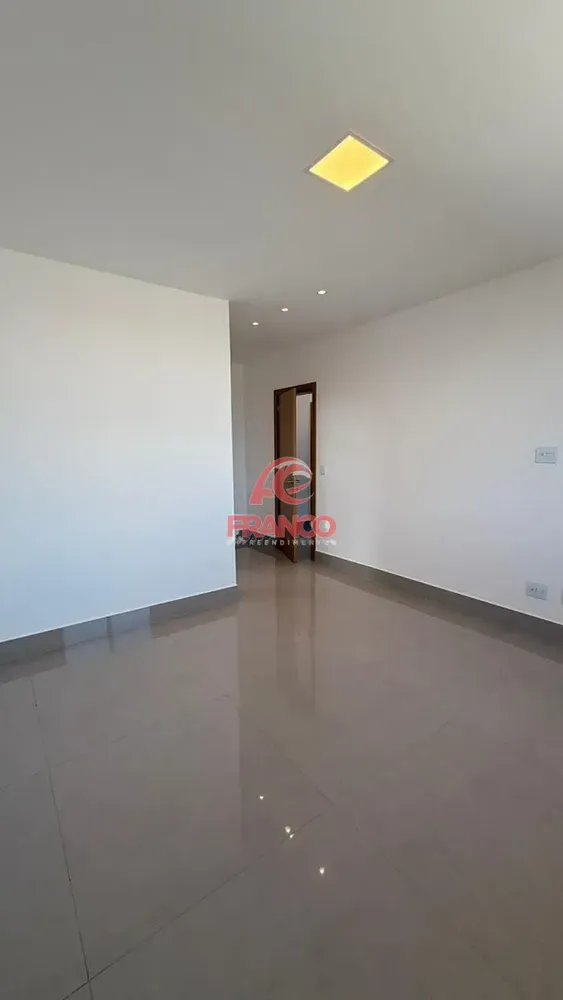 Casa, 4 quartos, 270 m² - Foto 8