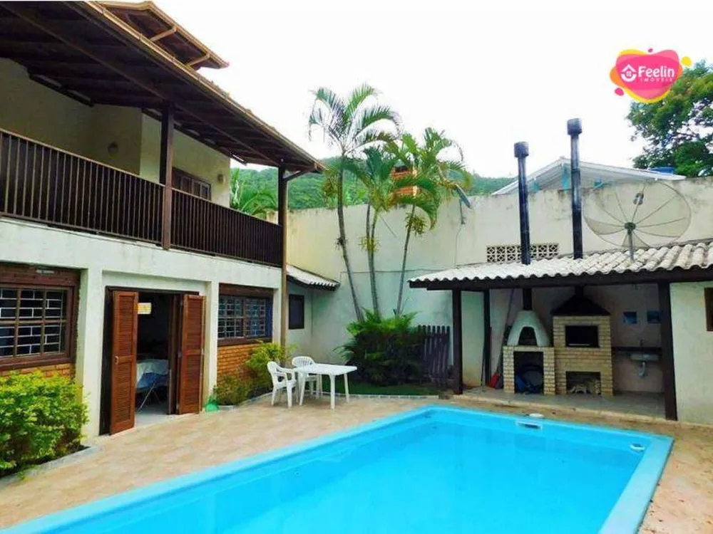 Casa, 4 quartos, 200 m² - Foto 2