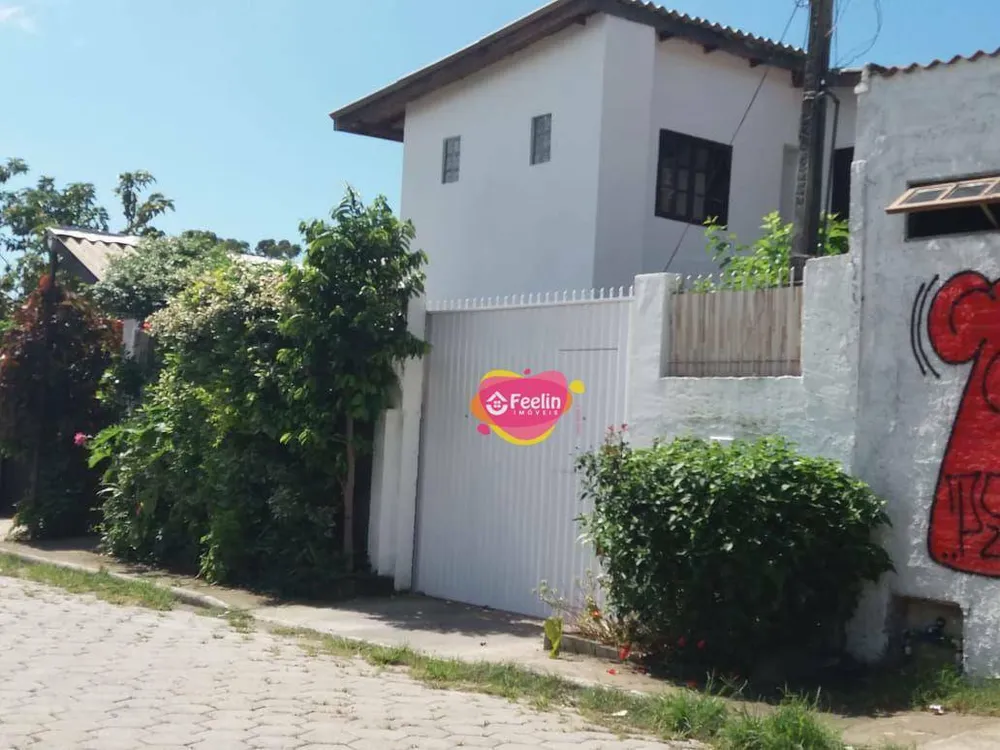 Casa, 6 quartos, 220 m² - Foto 3