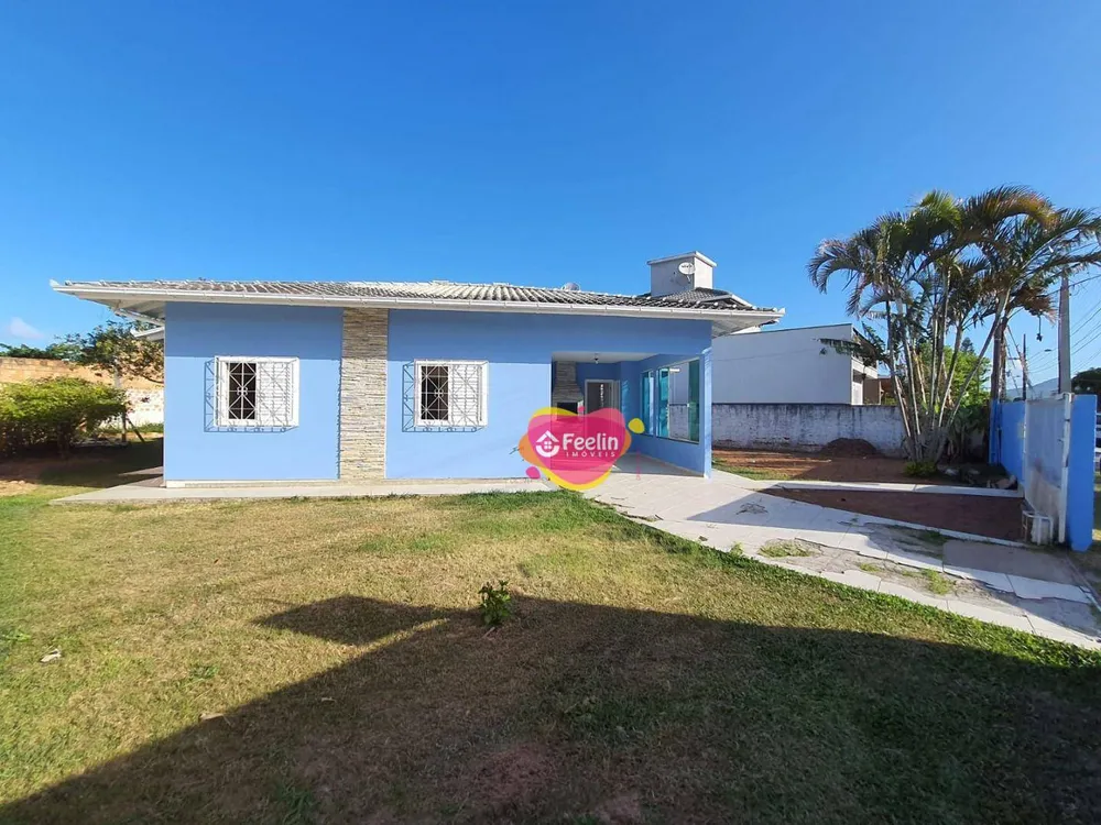 Casa, 4 quartos, 121 m² - Foto 1