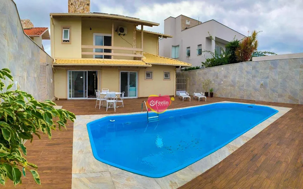 Casa, 4 quartos, 250 m² - Foto 1