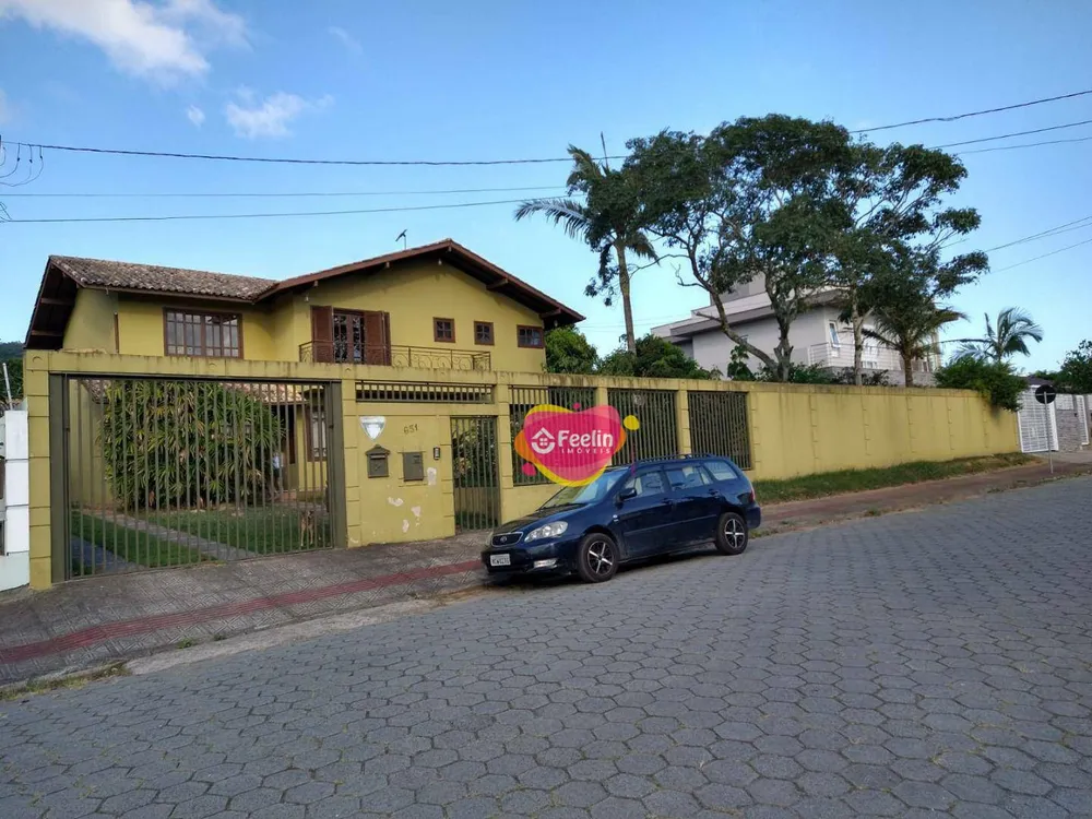 Casa, 5 quartos, 379 m² - Foto 1