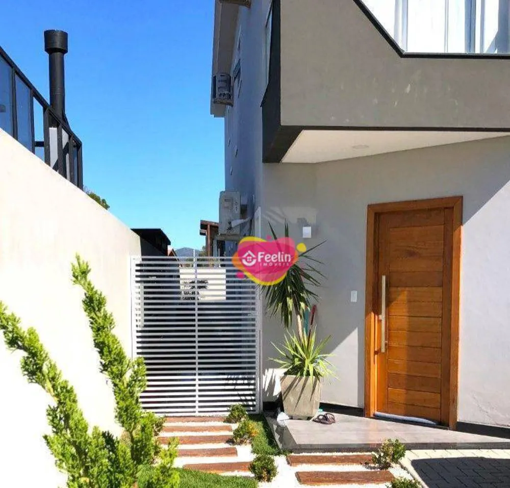Casa, 3 quartos, 198 m² - Foto 1