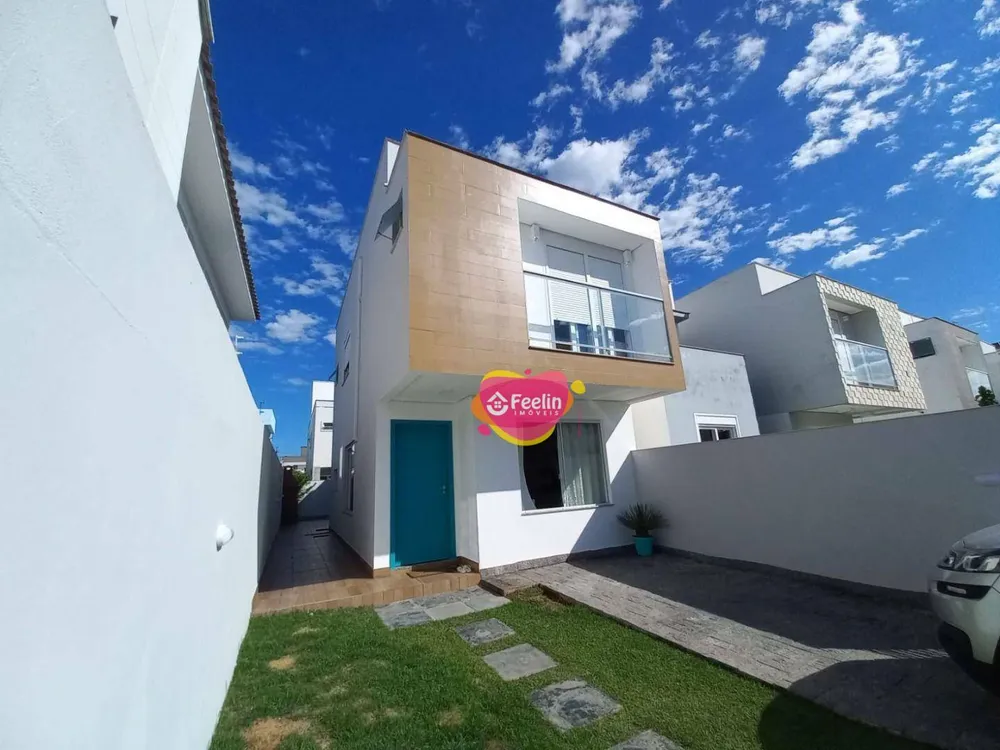 Casa, 3 quartos, 102 m² - Foto 1