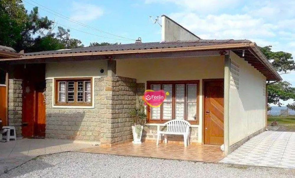 Casa, 3 quartos, 232 m² - Foto 1