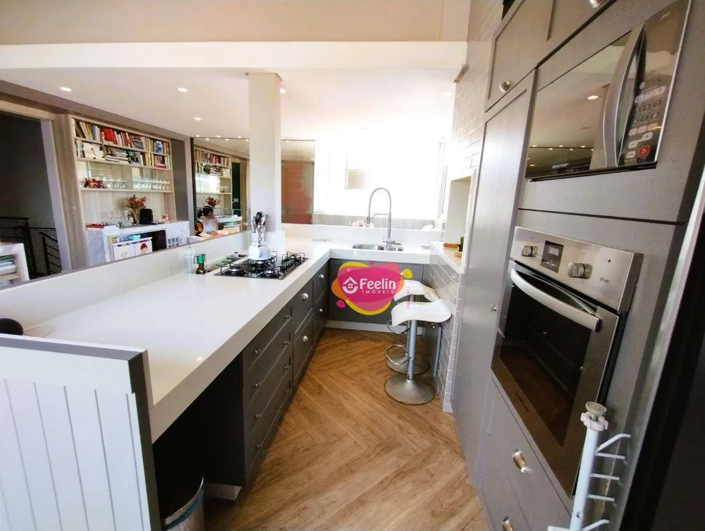 Cobertura, 3 quartos, 158 m² - Foto 4