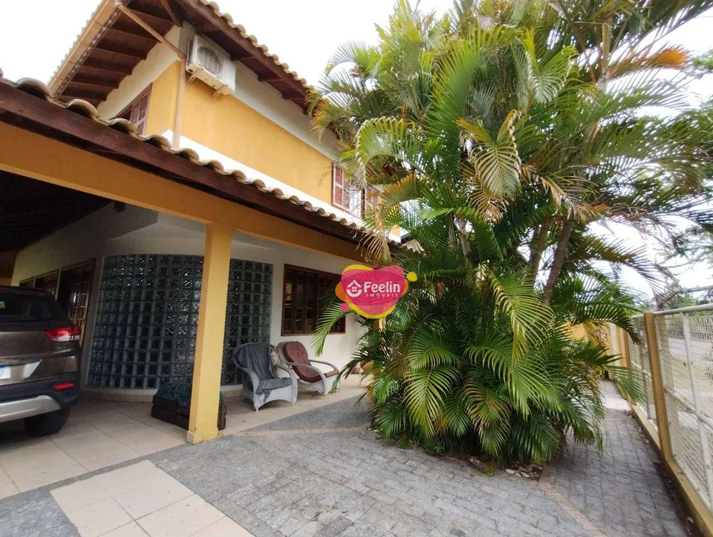 Casa, 4 quartos, 355 m² - Foto 1
