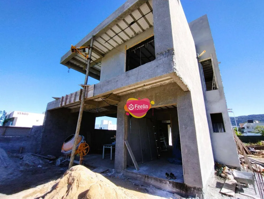 Casa, 3 quartos, 216 m² - Foto 3