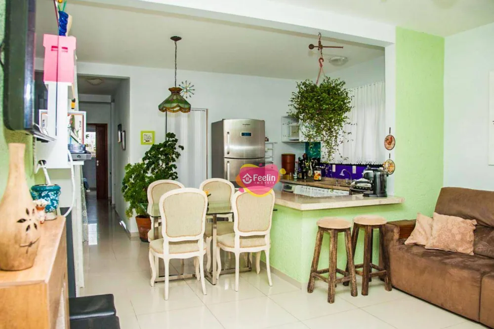 Casa, 4 quartos, 200 m² - Foto 1