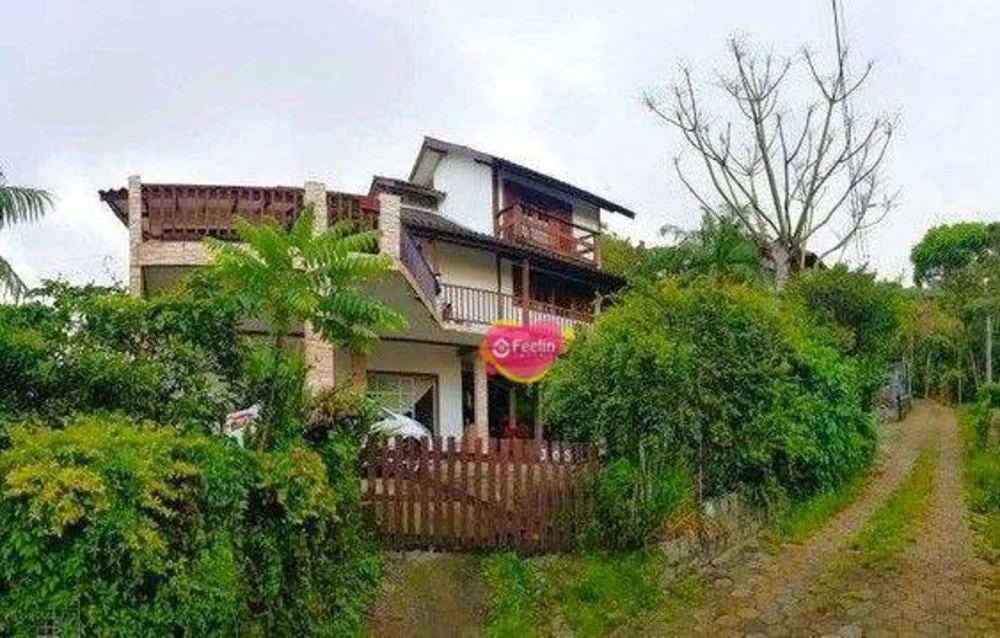 Casa, 4 quartos, 300 m² - Foto 1