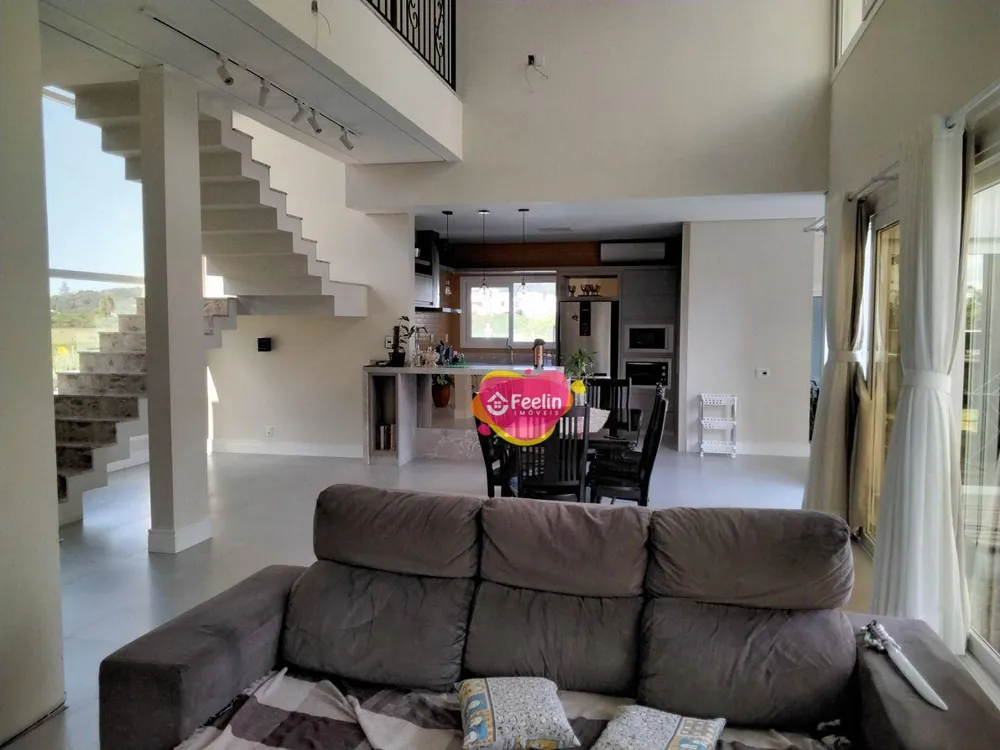 Casa, 3 quartos, 277 m² - Foto 2