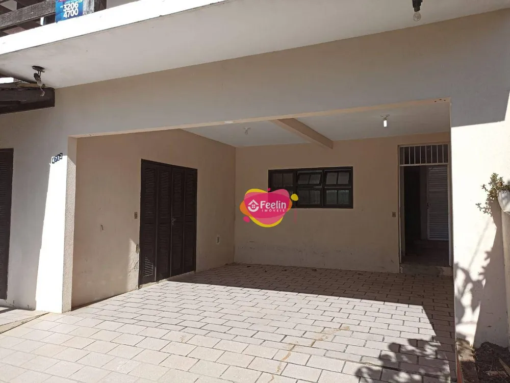 Casa, 5 quartos, 220 m² - Foto 4