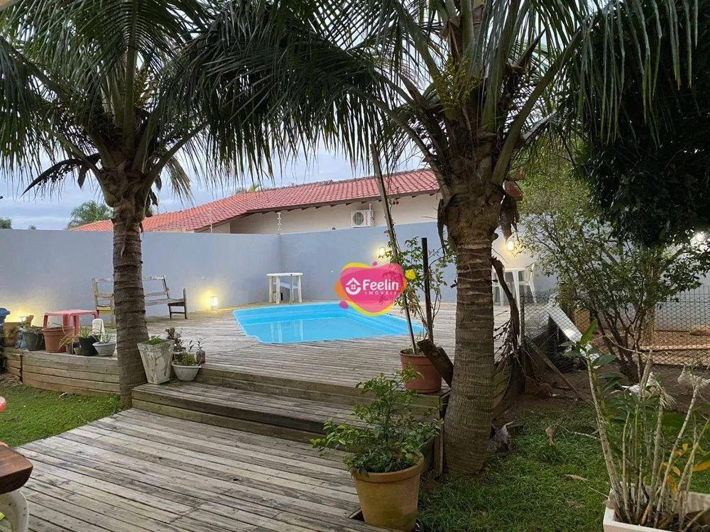 Casa, 4 quartos, 173 m² - Foto 1