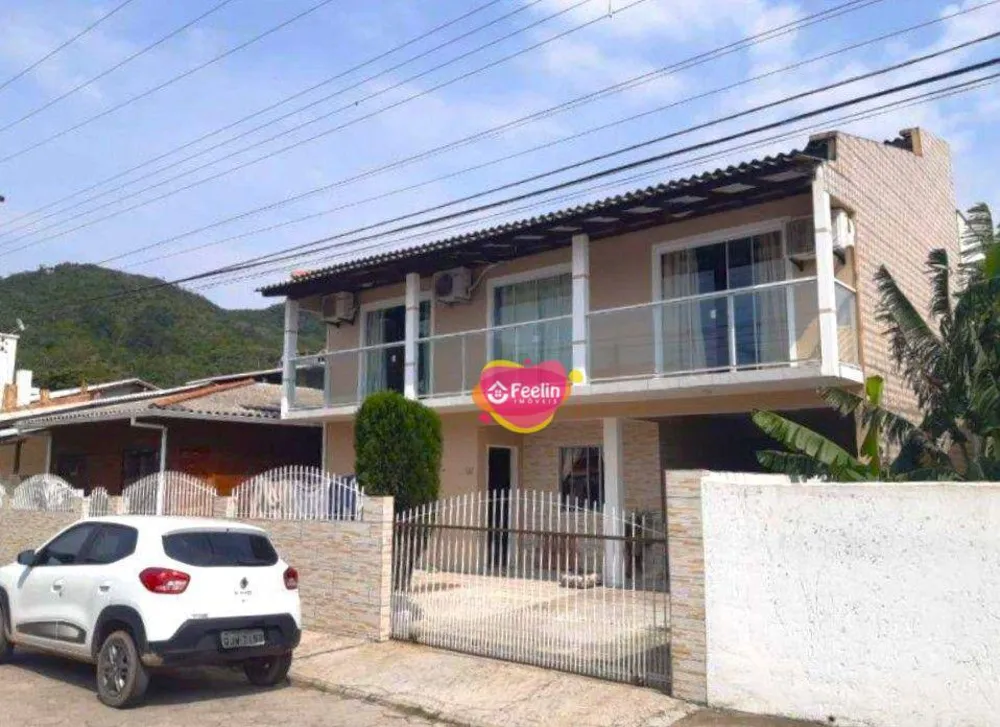 Casa, 5 quartos, 118 m² - Foto 1