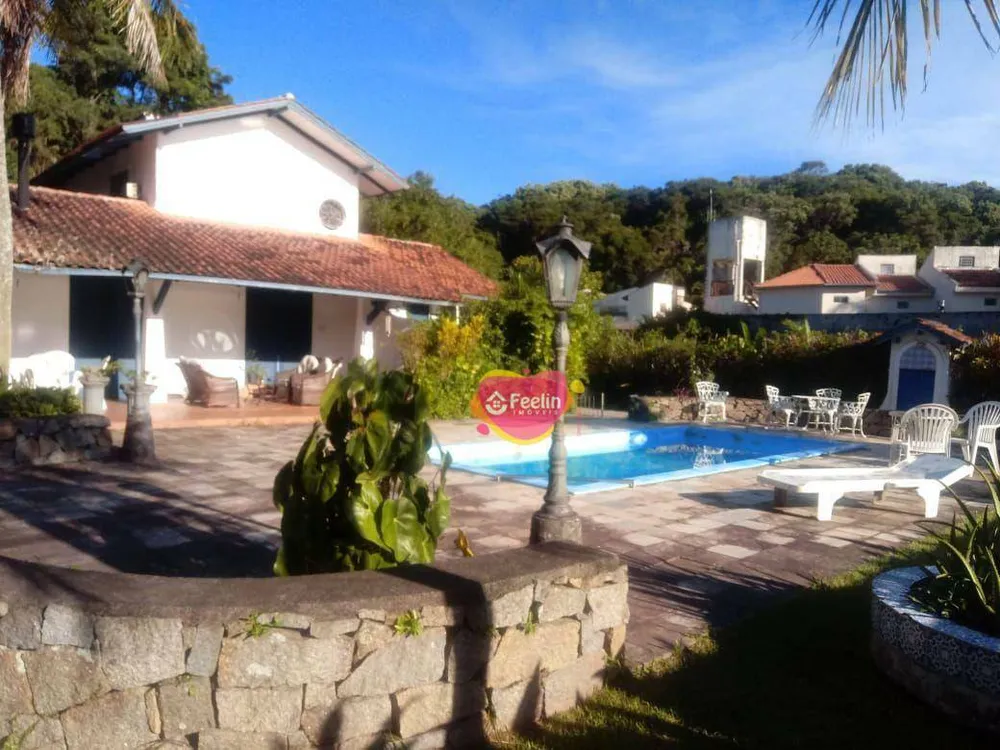 Casa, 3 quartos, 410 m² - Foto 1