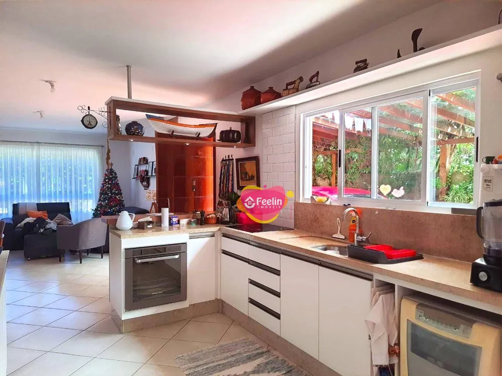 Casa, 3 quartos, 175 m² - Foto 1