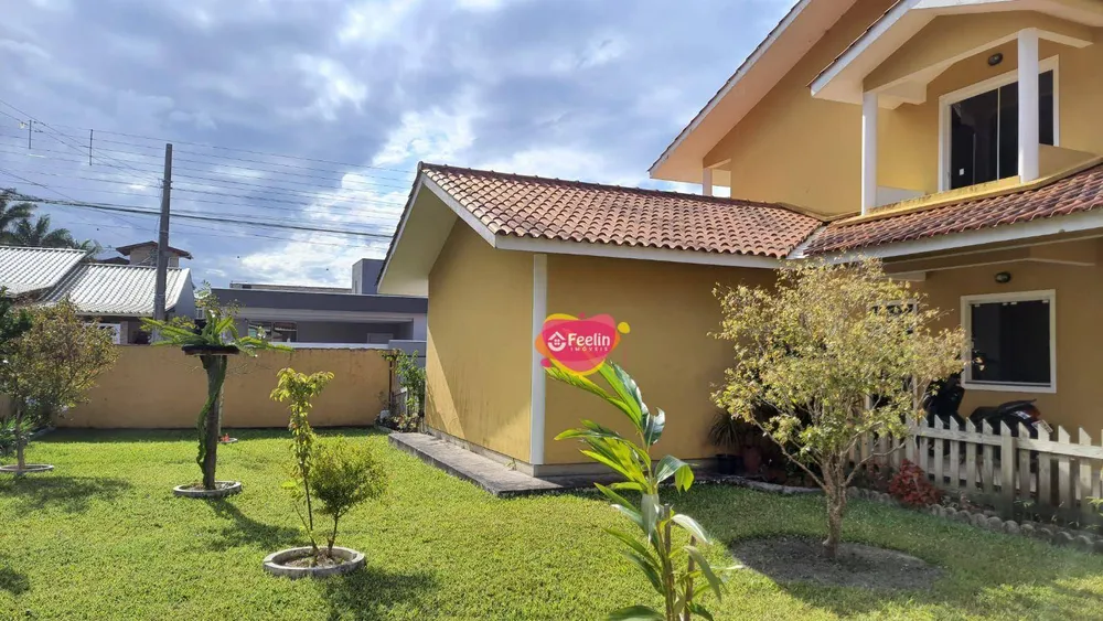 Casa, 3 quartos, 228 m² - Foto 3