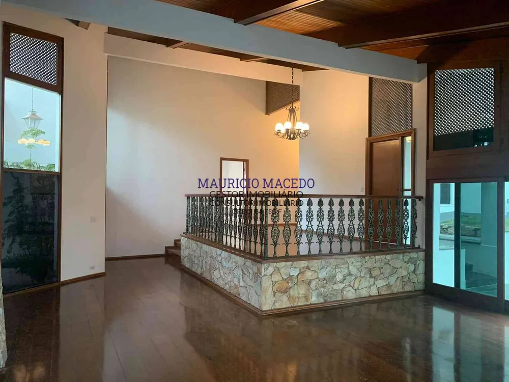 Casa, 3 quartos, 335 m² - Foto 1