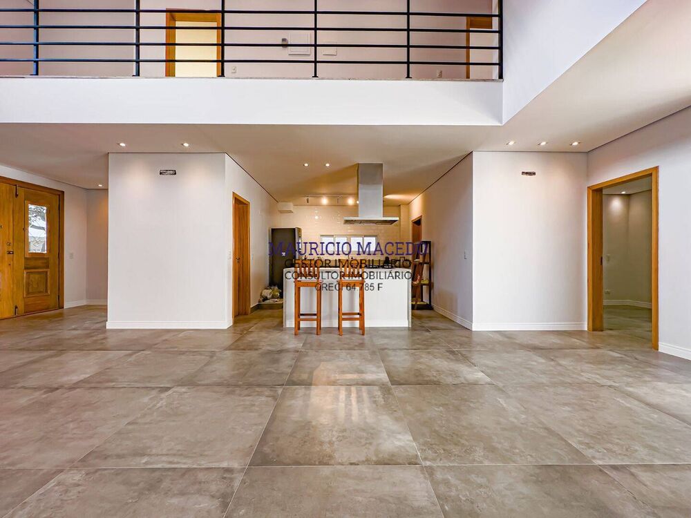 Casa à venda com 4 quartos, 579m² - Foto 2