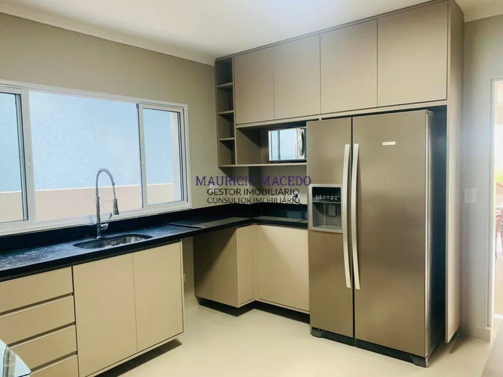 Casa, 4 quartos, 380 m² - Foto 1
