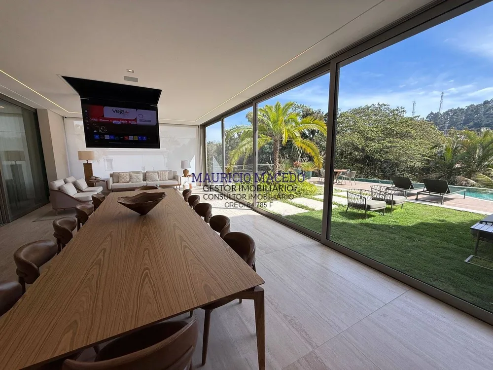 Casa, 6 quartos, 1800 m² - Foto 1