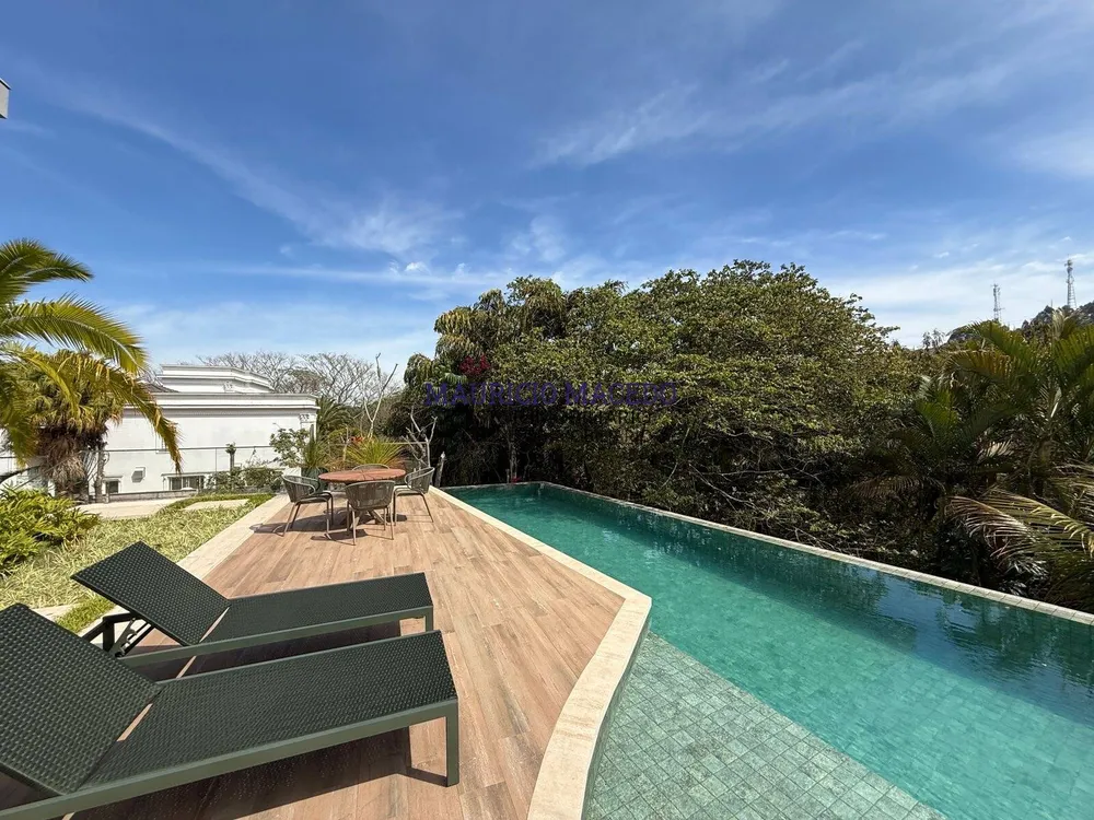 Casa, 6 quartos, 1800 m² - Foto 1