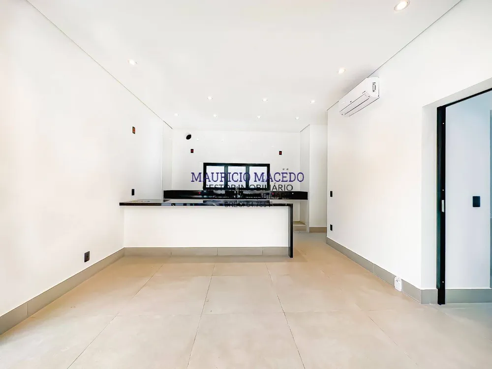 Casa, 4 quartos, 250 m² - Foto 1