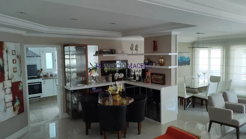 Casa, 4 quartos, 445 m² - Foto 1