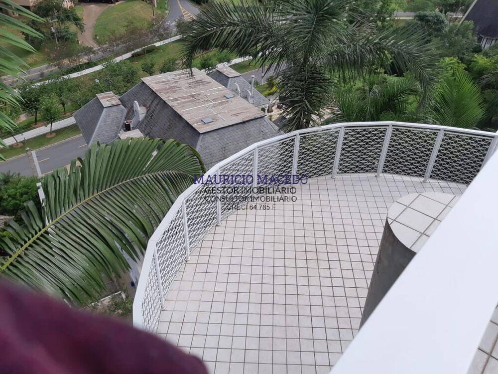 Casa para alugar com 4 quartos, 700m² - Foto 1