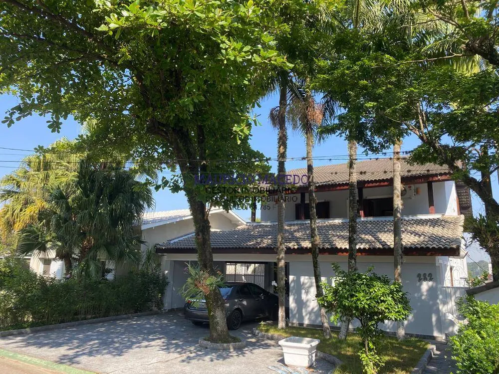 Casa, 4 quartos, 356 m² - Foto 1