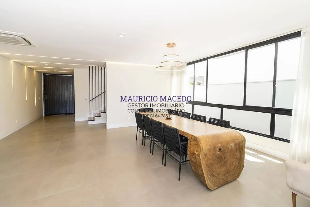 Casa, 4 quartos, 450 m² - Foto 1