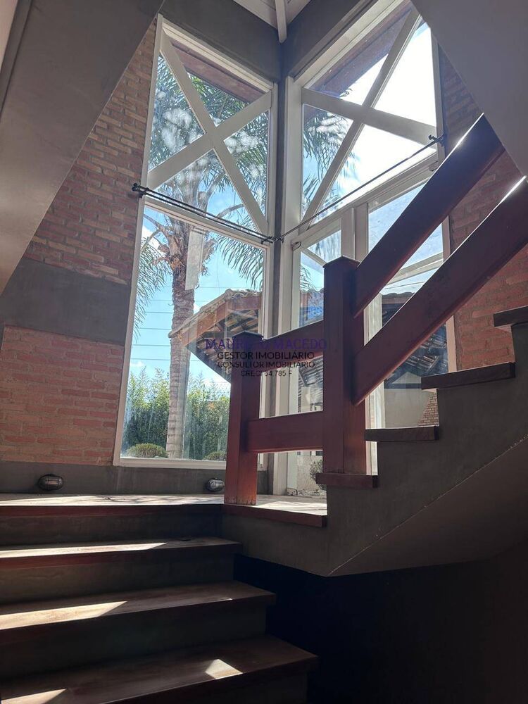 Casa, 4 quartos, 750 m² - Foto 1