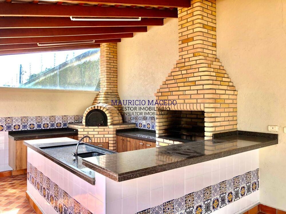 Casa, 3 quartos, 359 m² - Foto 1