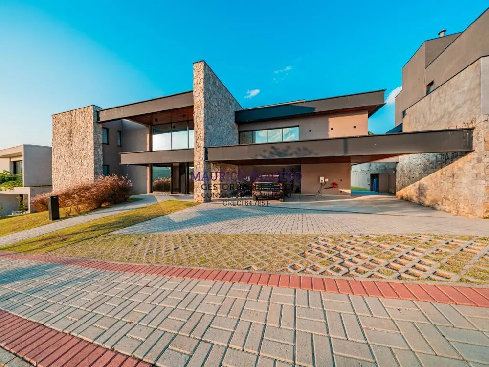 Casa, 4 quartos, 767 m² - Foto 1