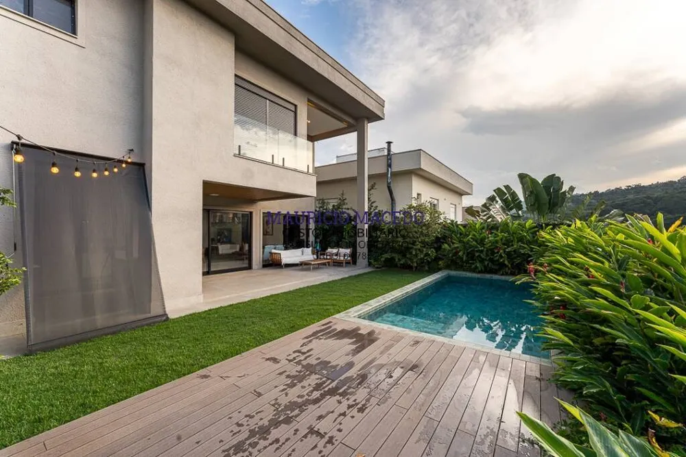 Casa, 4 quartos, 380 m² - Foto 1