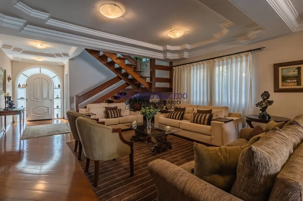 Casa, 4 quartos, 377 m² - Foto 1