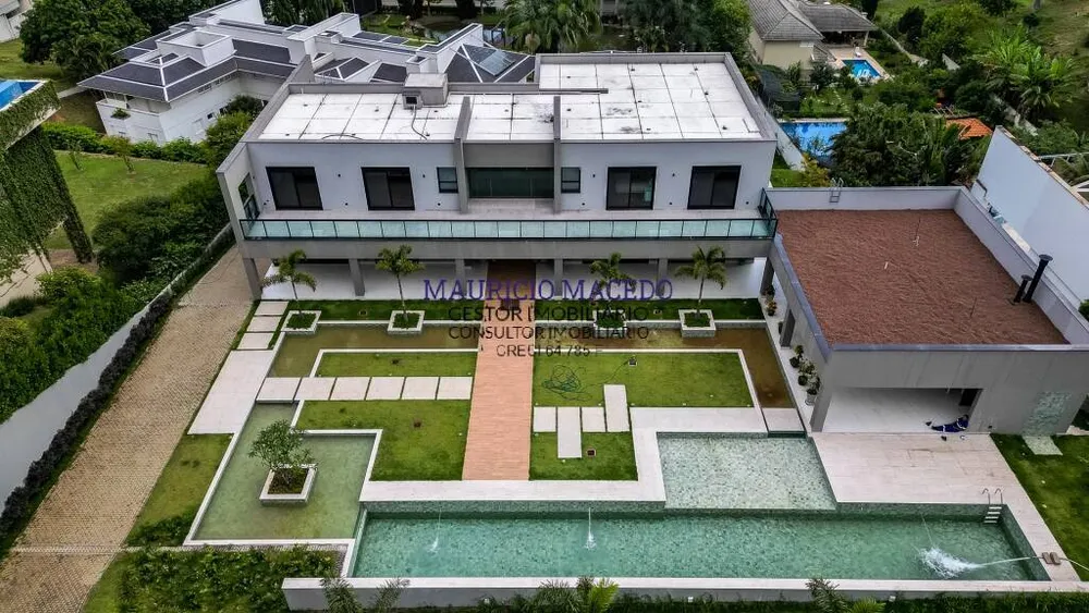 Casa, 4 quartos, 1305 m² - Foto 1