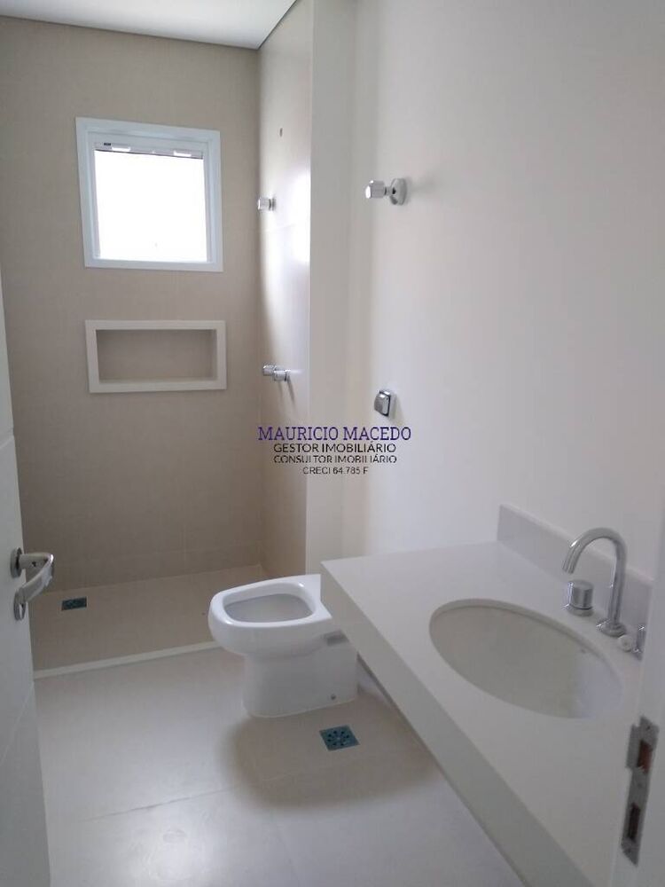 Casa, 4 quartos, 360 m² - Foto 1
