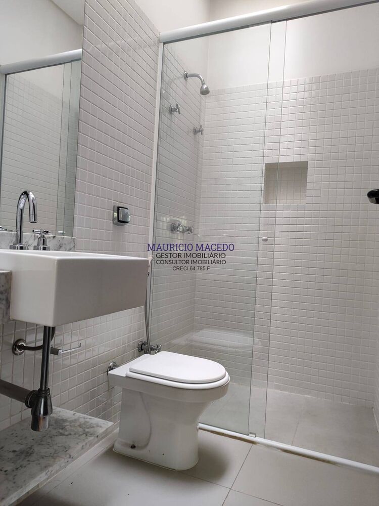 Casa à venda e aluguel com 3 quartos, 258m² - Foto 4