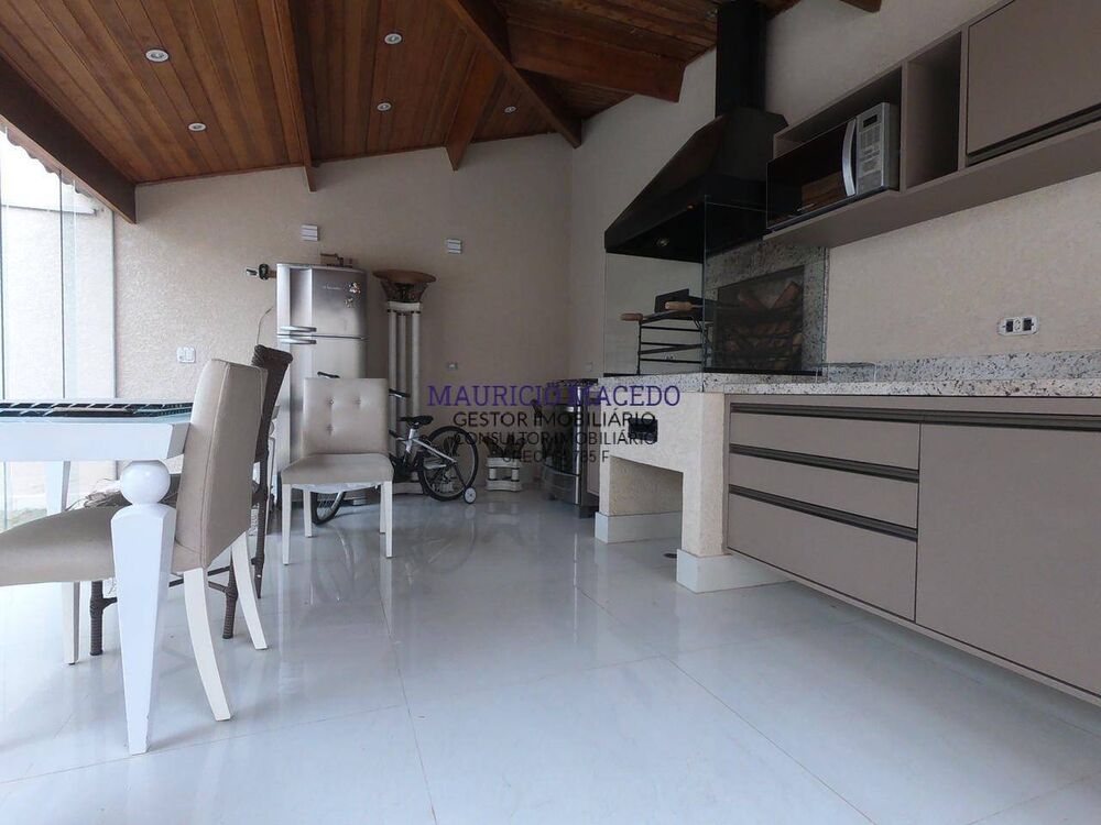 Casa, 4 quartos, 360 m² - Foto 1