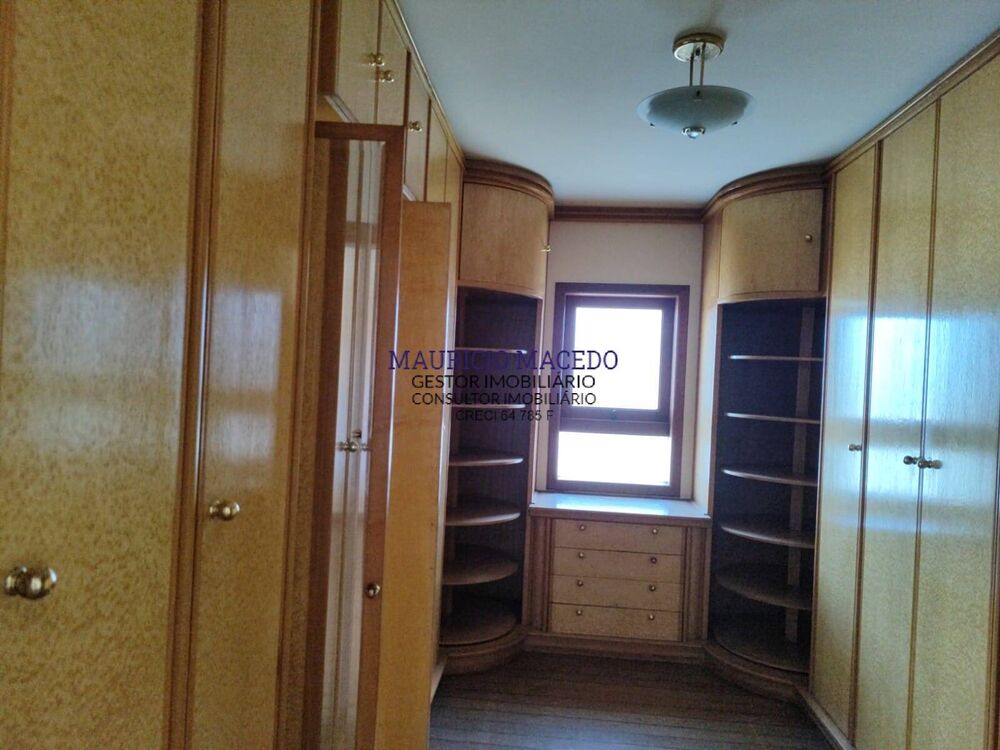 Casa, 4 quartos, 976 m² - Foto 1