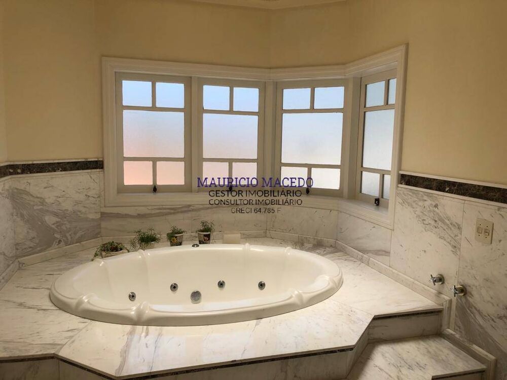 Casa, 5 quartos, 1412 m² - Foto 1