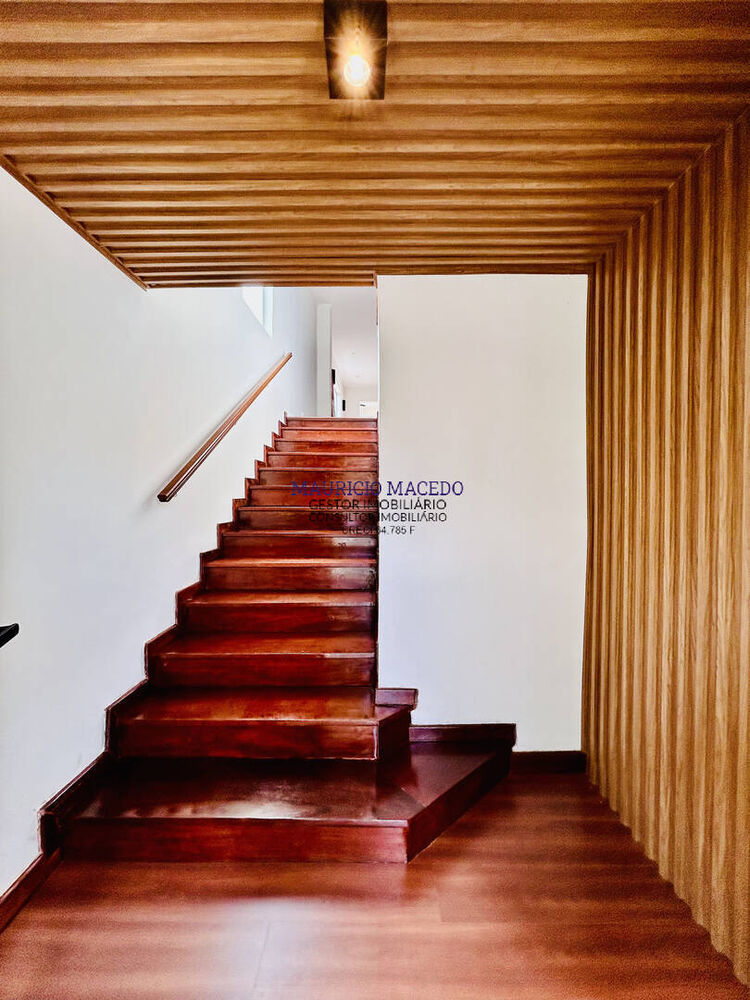 Casa, 4 quartos, 360 m² - Foto 1