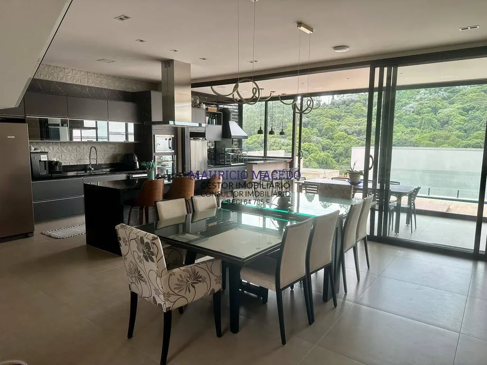 Casa, 3 quartos, 372 m² - Foto 1