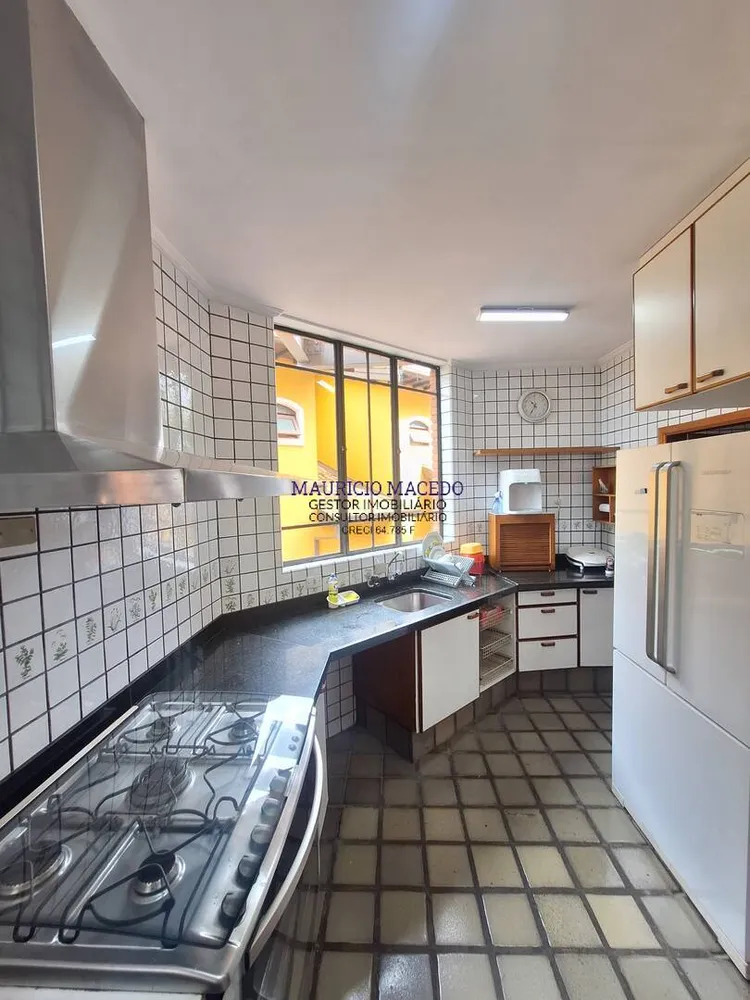 Casa, 4 quartos, 625 m² - Foto 2