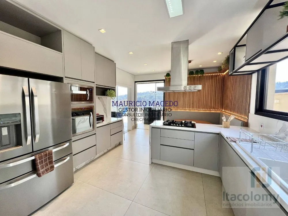 Casa, 4 quartos, 390 m² - Foto 1