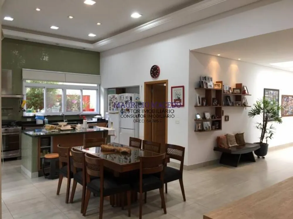Casa, 3 quartos, 244 m² - Foto 10