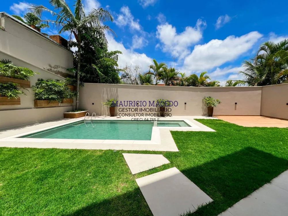Casa, 4 quartos, 640 m² - Foto 1