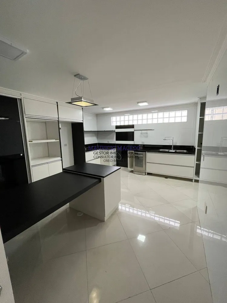 Casa, 4 quartos, 230 m² - Foto 14
